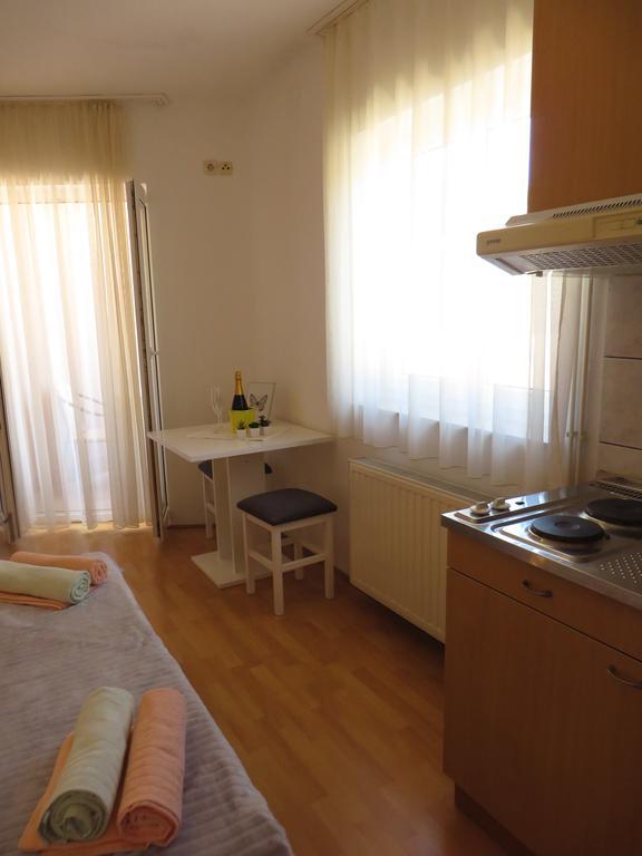 Apartments Karaba Pakoštane Exteriér fotografie