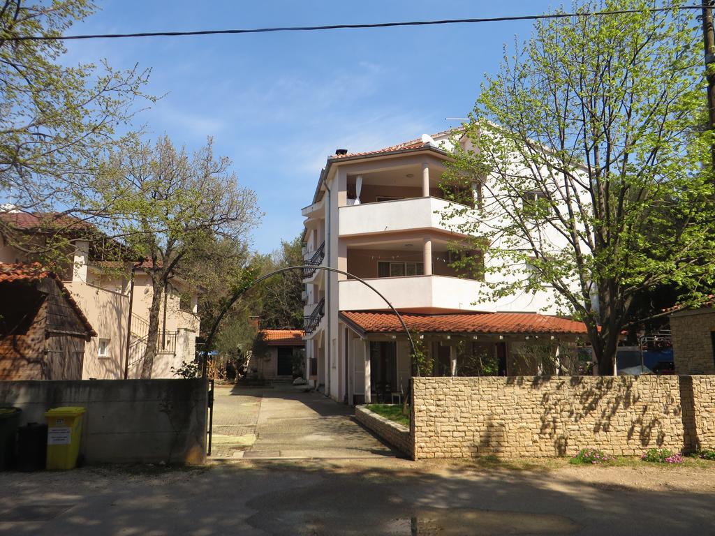 Apartments Karaba Pakoštane Exteriér fotografie
