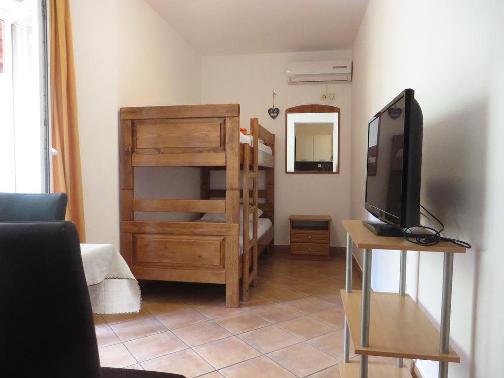 Apartments Karaba Pakoštane Exteriér fotografie